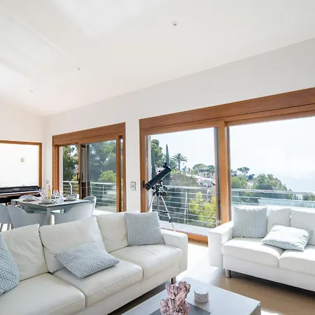 Bella Villa *